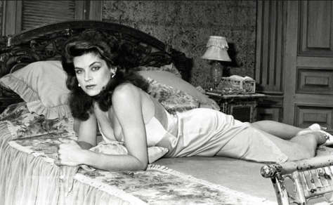Kirstie Alley as Maggie in Cat on a Hot Tin Roof