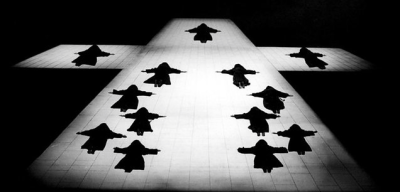 Opening scene of Dialogues des Carmélites at the Met